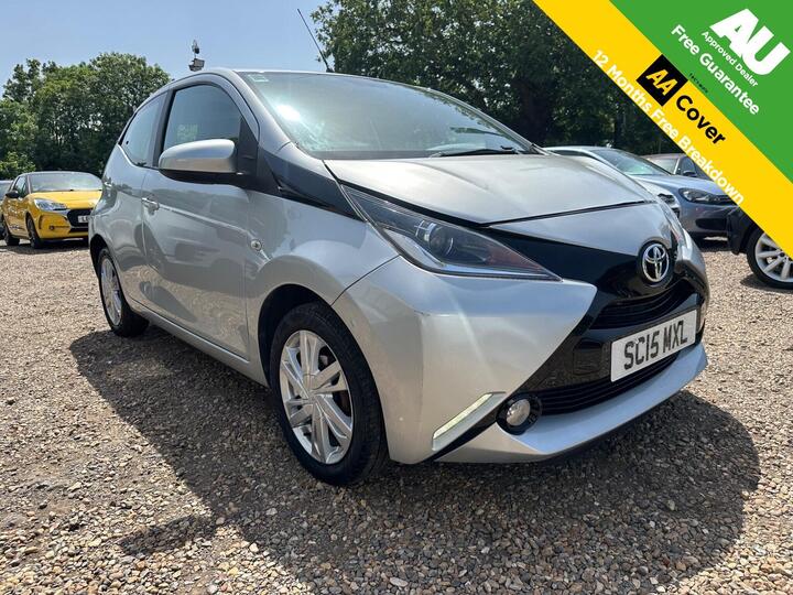 Toyota AYGO 1.0 VVT-i X-pression X-wave Euro 5 5dr Euro 5