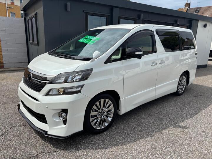 Toyota Vellfire GOLDEN EYES 2.4 Petrol, AIR SUSPENSION Toyota Vellfire GOLDEN EYES 2.4 Petrol, AIR SUSPENSION