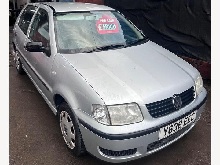 Volkswagen Polo 1.4 E 5dr