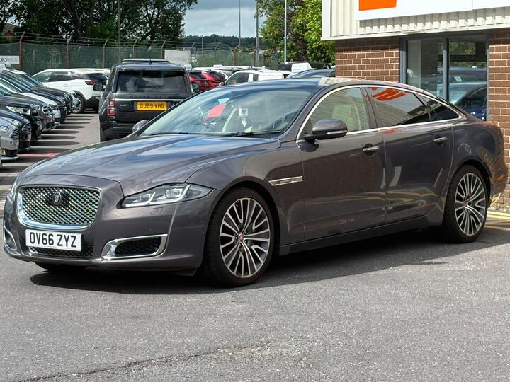 Jaguar XJ 3.0d V6 Autobiography Auto Euro 6 (s/s) 4dr (LWB)