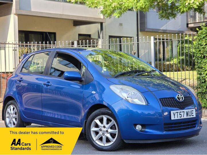 Toyota Yaris 1.3 VVT-i SR 5dr