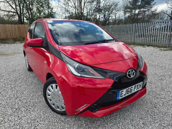 Toyota AYGO 1.0 VVT-i X-play Euro 5 5dr Euro 5