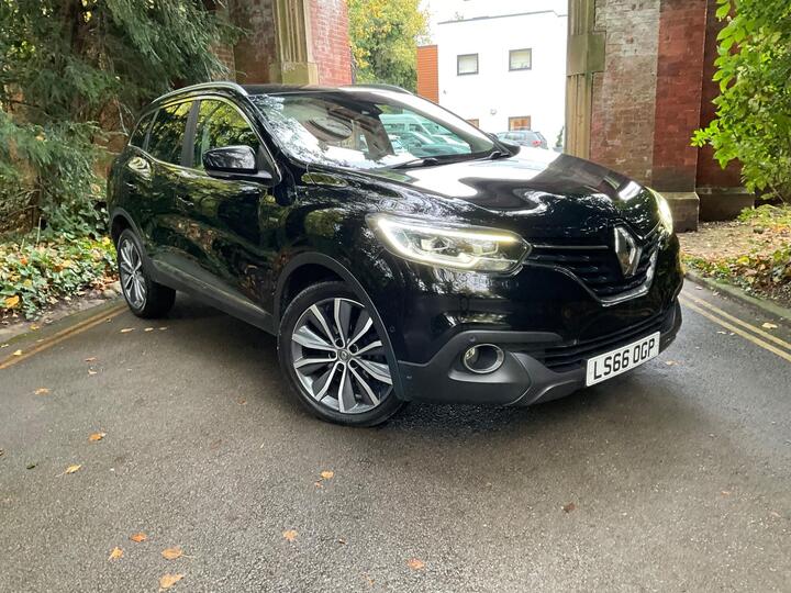 Renault Kadjar 1.6 DCi Signature S Nav 4WD Euro 6 (s/s) 5dr Renault Kadjar 1.6 DCi Signature S Nav 4WD Euro 6 (s/s) 5dr
