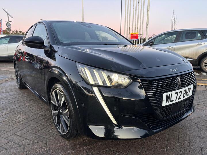 Peugeot 208 1.2 PureTech GT Euro 6 (s/s) 5dr Peugeot 208 1.2 PureTech GT Euro 6 (s/s) 5dr
