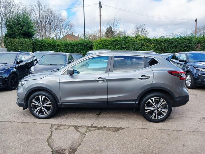 Nissan Qashqai 1.2 DIG-T N-Connecta XTRON Euro 6 (s/s) 5dr