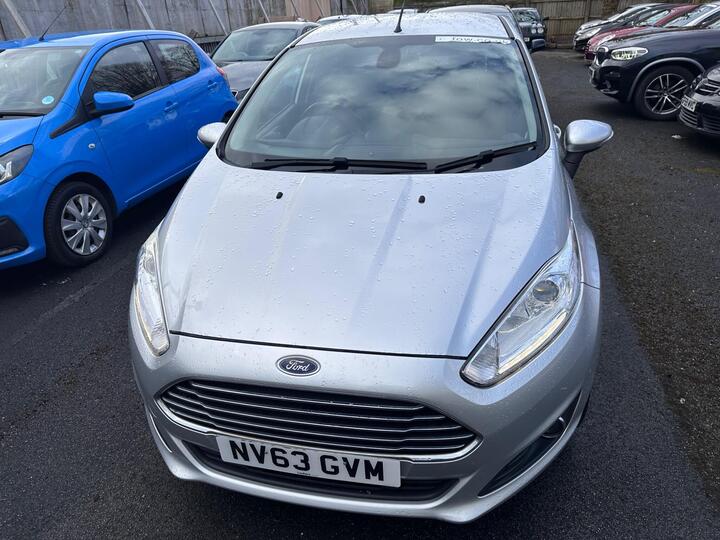 Ford Fiesta 1.0T EcoBoost Titanium Euro 5 (s/s) 5dr