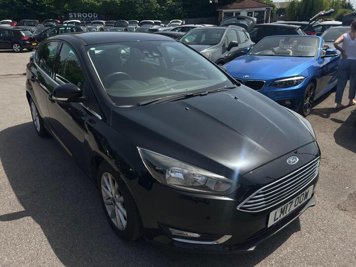 Ford Focus 1.0T EcoBoost Titanium Auto Euro 6 (s/s) 5dr