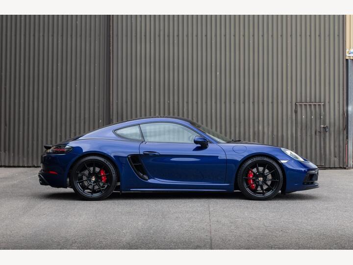 Porsche 718 Cayman 4.0 GTS Euro 6 (s/s) 2dr Porsche 718 Cayman 4.0 GTS Euro 6 (s/s) 2dr