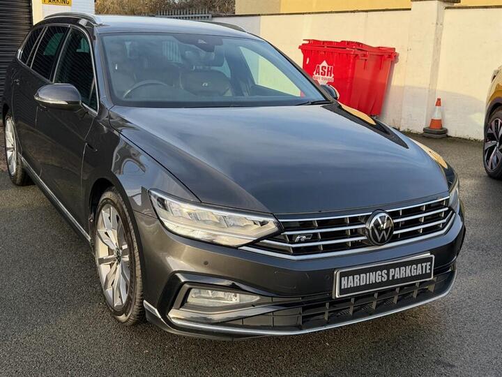 Volkswagen Passat 2.0 TDI EVO R-Line DSG Euro 6 (s/s) 5dr Volkswagen Passat 2.0 TDI EVO R-Line DSG Euro 6 (s/s) 5dr