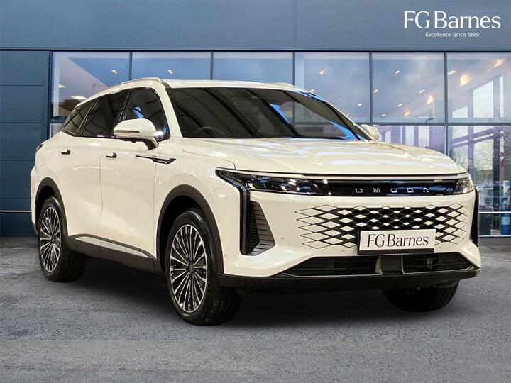 Omoda 9 1.5T SHS 34.46kWh Noble DHT3 4WD Euro 6 (s/s) 5dr