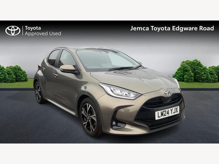 Toyota Yaris 1.5 VVT-h Design E-CVT Euro 6 (s/s) 5dr