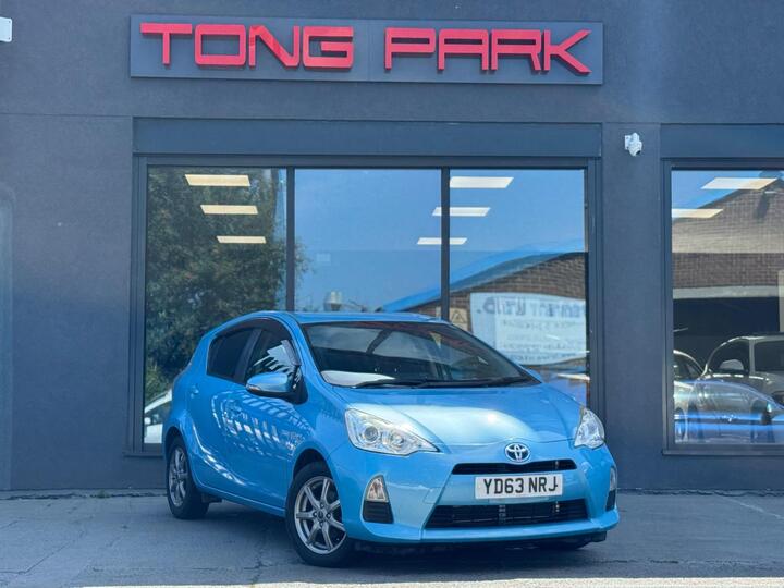 Toyota Aqua 1.5 VVT-h Petrol Hybrid -Disability Seat