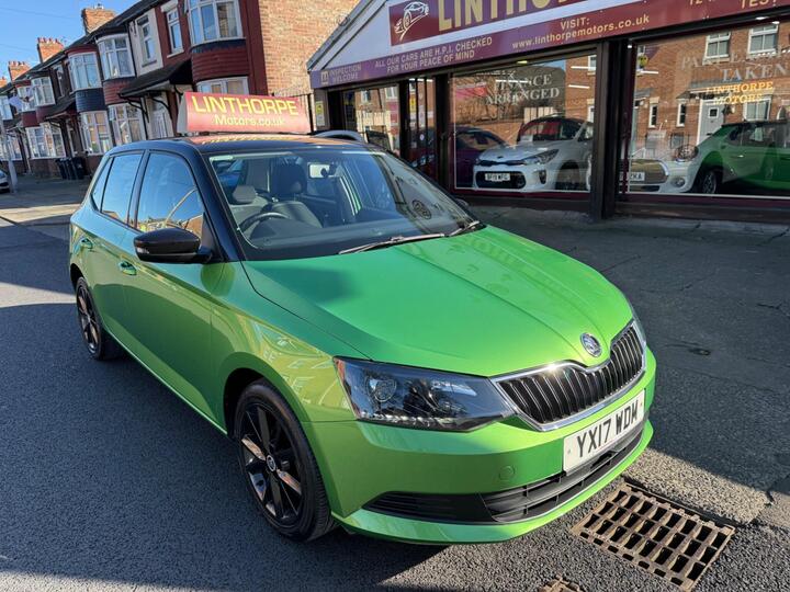 Skoda Fabia 1.2 TSI Colour Edition Euro 6 (s/s) 5dr Skoda Fabia 1.2 TSI Colour Edition Euro 6 (s/s) 5dr