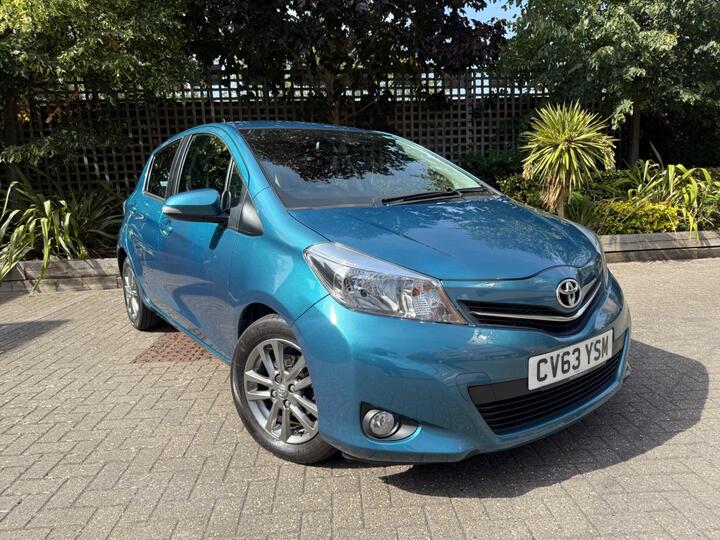 Toyota Yaris 1.33 Dual VVT-i Icon Plus Multidrive S Euro 5 5dr