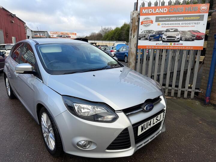 Ford Focus 1.0T EcoBoost Zetec Euro 5 (s/s) 5dr