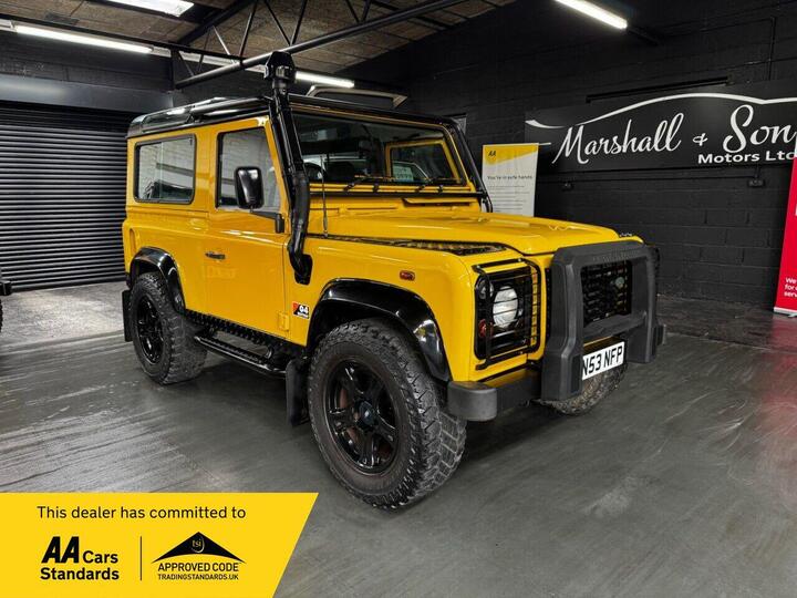 Land Rover DEFENDER 90 2.5 TD5 G4 Station Wagon 3dr Land Rover DEFENDER 90 2.5 TD5 G4 Station Wagon 3dr