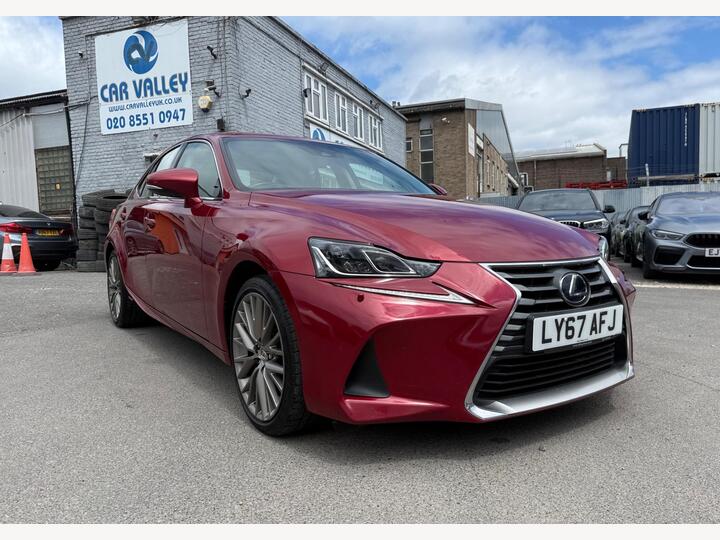 Lexus IS 2.5 300h Premier E-CVT Euro 6 (s/s) 4dr