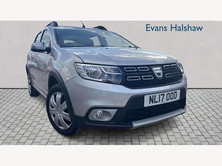 Dacia SANDERO STEPWAY HATCHBACK 0.9 TCe Laureate Euro 6 (s/s) 5dr Dacia SANDERO STEPWAY HATCHBACK 0.9 TCe Laureate Euro 6 (s/s) 5dr