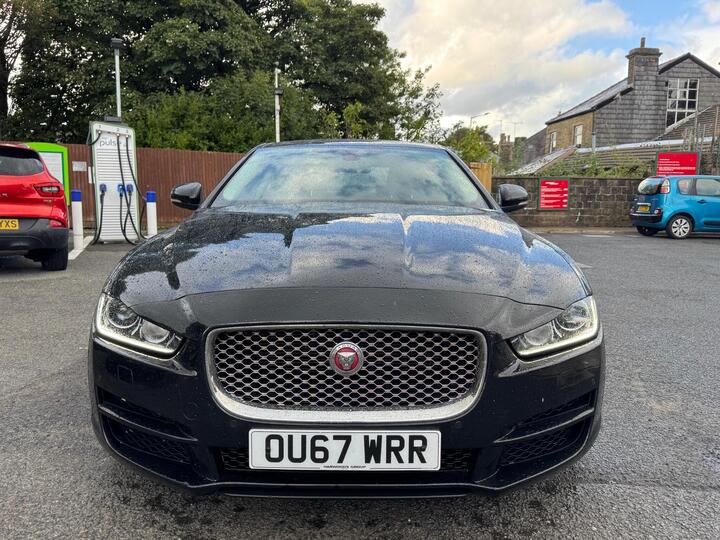 Jaguar XE 2.0d Portfolio Auto AWD Euro 6 (s/s) 4dr