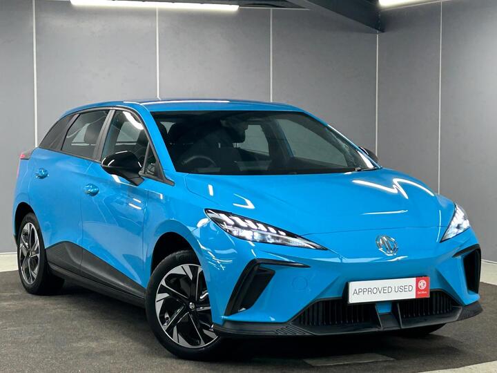 MG MG4 64kWh SE Long Range Auto 5dr