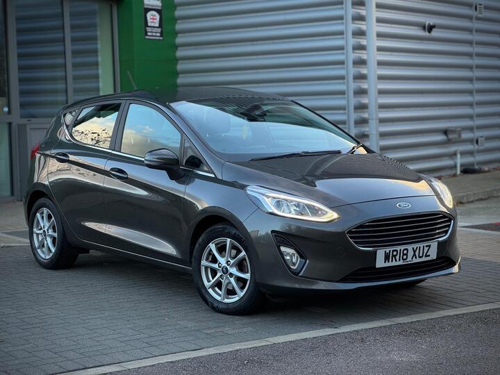 Ford Fiesta 1.1 Ti-VCT Zetec Euro 6 (s/s) 5dr Ford Fiesta 1.1 Ti-VCT Zetec Euro 6 (s/s) 5dr