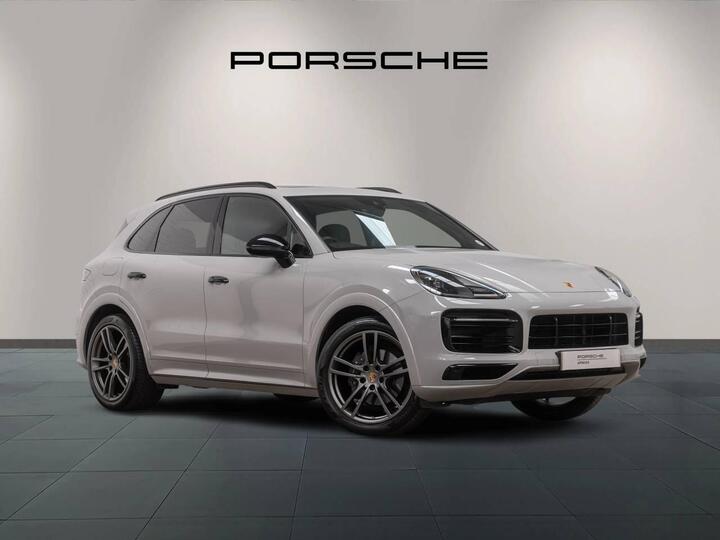 Porsche Cayenne 3.0T V6 Platinum Edition TiptronicS 4WD Euro 6 (s/s) 5dr Porsche Cayenne 3.0T V6 Platinum Edition TiptronicS 4WD Euro 6 (s/s) 5dr