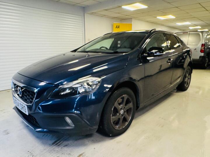 Volvo V40 Cross Country 2.0 D3 SE Geartronic Euro 5 (s/s) 5dr Volvo V40 Cross Country 2.0 D3 SE Geartronic Euro 5 (s/s) 5dr