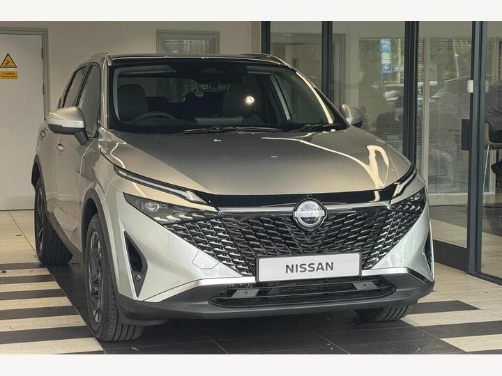 Nissan Qashqai 1.3 DIG-T MHEV N-Connecta Euro 6 (s/s) 5dr