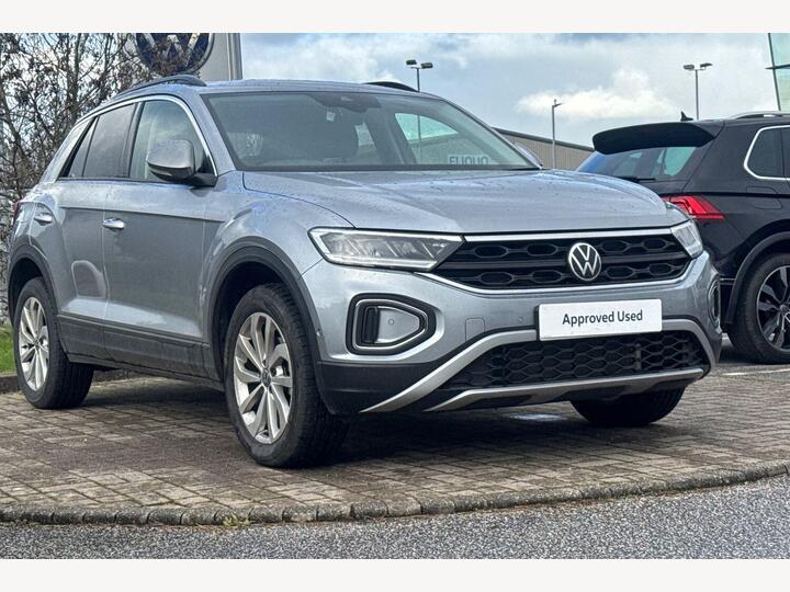 Volkswagen T-roc 1.5 TSI Match DSG Euro 6 (s/s) 5dr Volkswagen T-roc 1.5 TSI Match DSG Euro 6 (s/s) 5dr