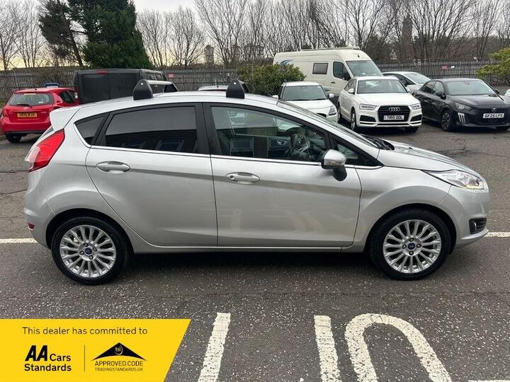 Ford Fiesta 1.5 TDCi Titanium Euro 5 5dr