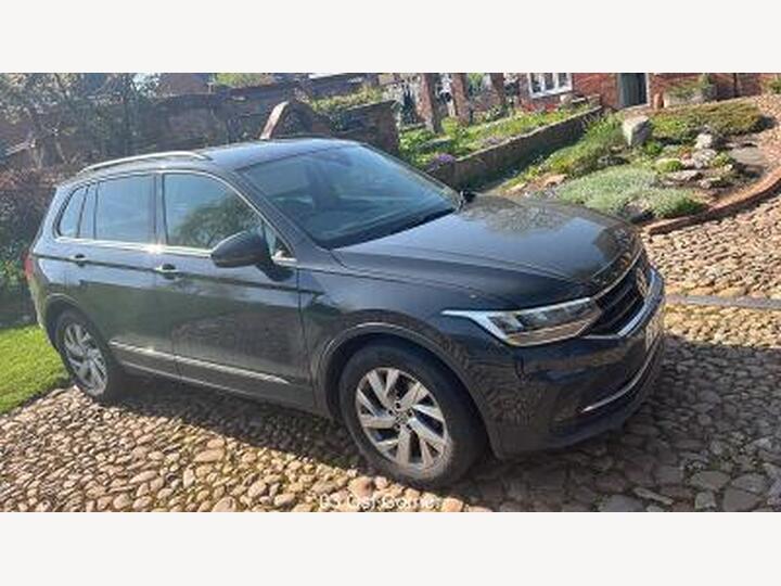 Volkswagen Tiguan 1.5 TSI Life Euro 6 (s/s) 5dr