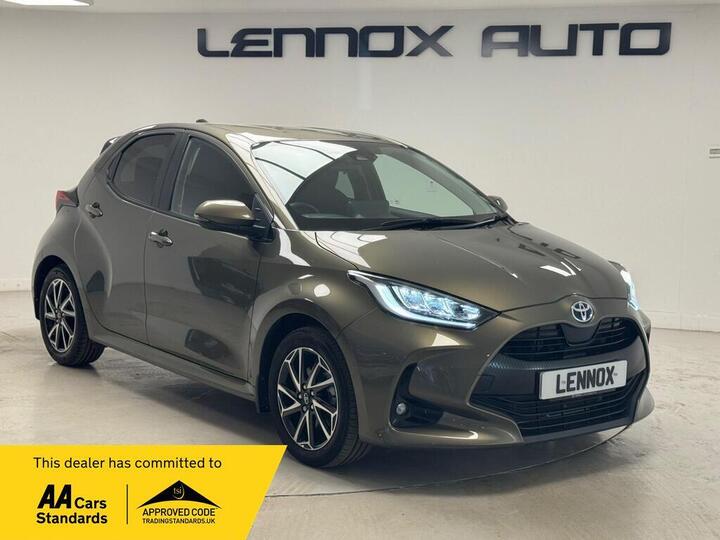 Toyota Yaris 1.5 VVT-h Design E-CVT Euro 6 (s/s) 5dr