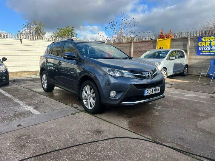Toyota RAV4 2.2 D-CAT Invincible Auto 4WD Euro 5 5dr