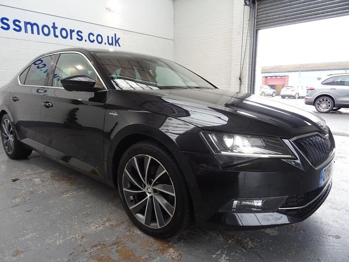 Skoda Superb 2.0 TDI Laurin & Klement Euro 6 (s/s) 5dr Skoda Superb 2.0 TDI Laurin & Klement Euro 6 (s/s) 5dr