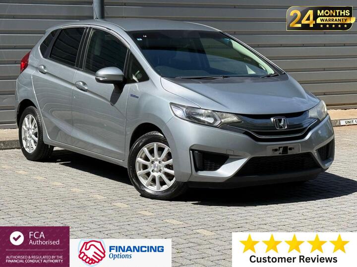 Honda Jazz 2015 FIT| 4WD Petrol Hybrid| Alloys