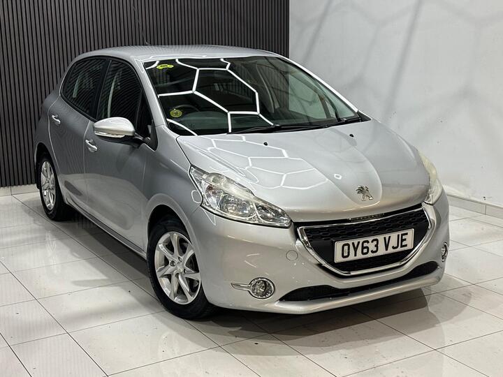 Peugeot 208 1.2 VTi Active Euro 5 5dr