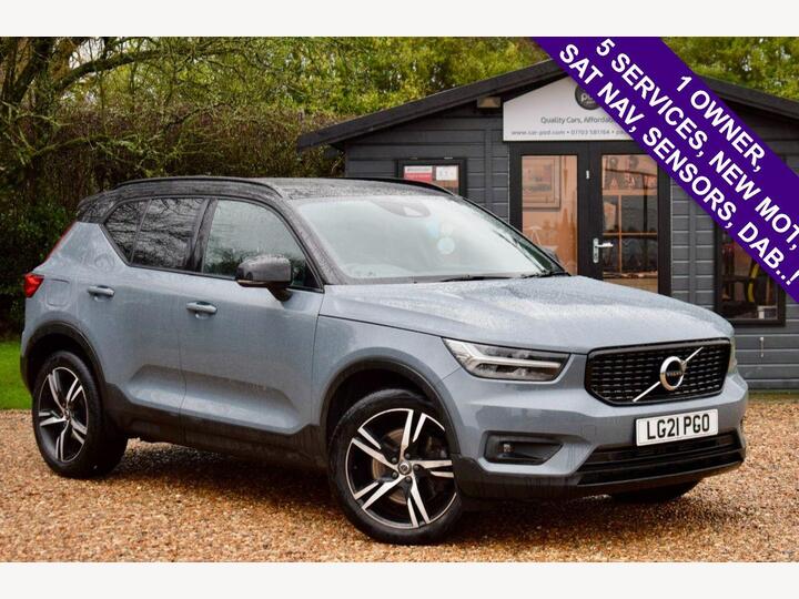 Volvo XC40 1.5h T5 Twin Engine Recharge 10.7kWh R-Design Auto Euro 6 (s/s) 5dr