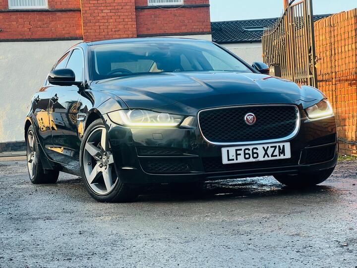 Jaguar XE 2.0d Portfolio Auto Euro 6 (s/s) 4dr