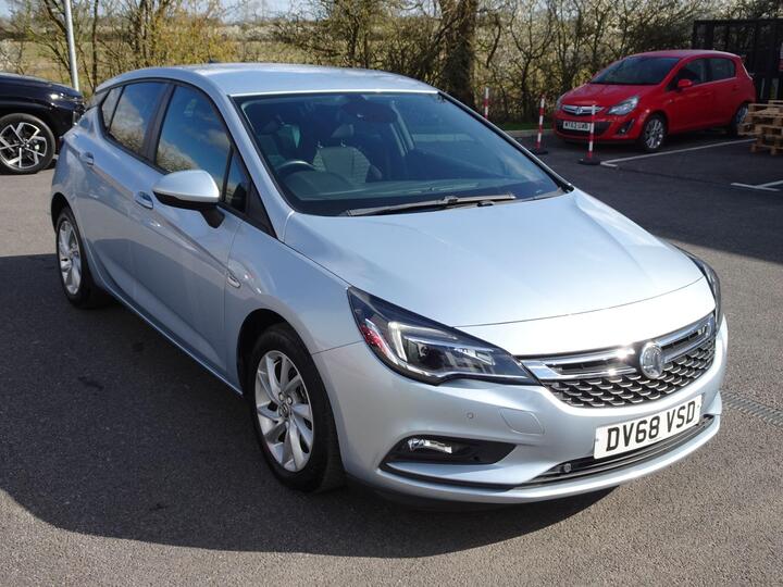 Vauxhall Astra 1.6 CDTi EcoTEC BlueInjection Tech Line Nav Euro 6 (s/s) 5dr
