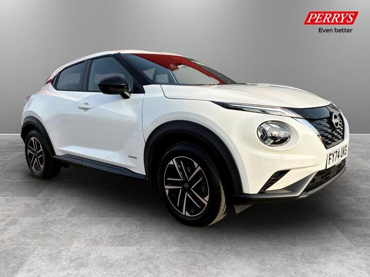 Nissan Juke 1.6 N-Connecta Auto Euro 6 5dr Nissan Juke 1.6 N-Connecta Auto Euro 6 5dr
