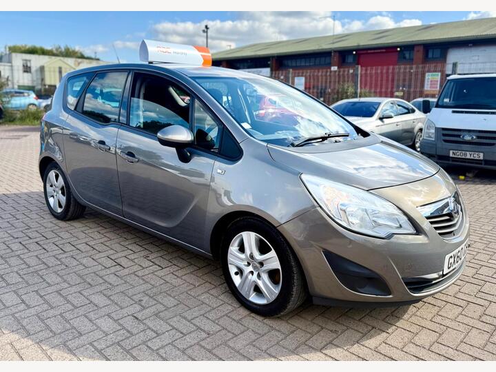Vauxhall Meriva 1.7 CDTi Exclusiv Auto Euro 5 5dr Vauxhall Meriva 1.7 CDTi Exclusiv Auto Euro 5 5dr