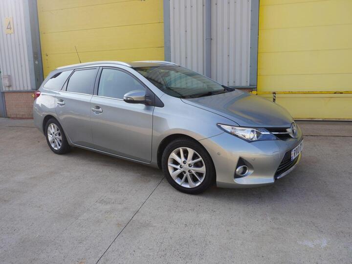 Toyota Auris 1.4 D-4D Excel Touring Sports Euro 5 (s/s) 5dr