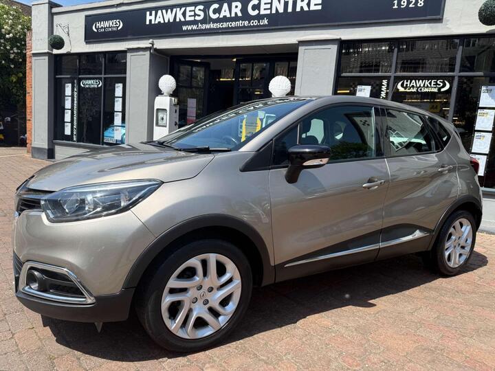 Renault Captur 1.5 DCi ENERGY Dynamique MediaNav Euro 5 (s/s) 5dr Renault Captur 1.5 DCi ENERGY Dynamique MediaNav Euro 5 (s/s) 5dr