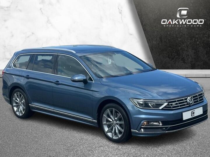 Volkswagen PASSAT 2.0 TDI R-Line DSG Euro 6 (s/s) 5dr Volkswagen PASSAT 2.0 TDI R-Line DSG Euro 6 (s/s) 5dr