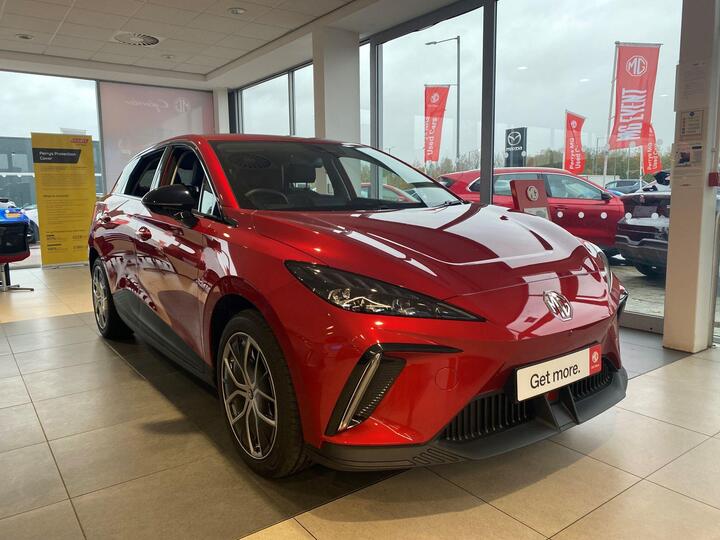 MG MG4 64kWh Trophy Long Range Auto 5dr