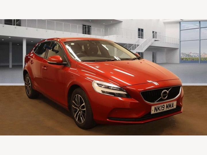 Volvo V40 2.0 T2 GPF Momentum Nav Plus Euro 6 (s/s) 5dr