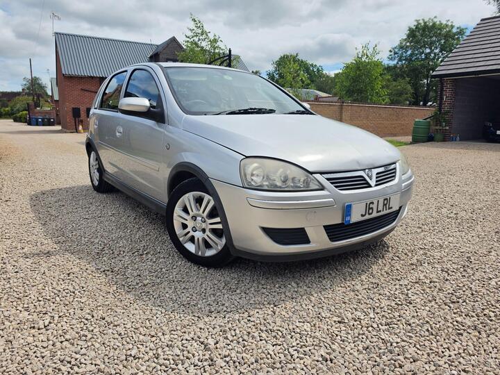 Vauxhall Corsa 1.4i 16v Active 5dr