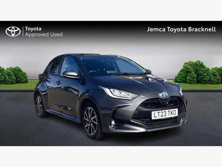 Toyota Yaris 1.5 VVT-h Design E-CVT Euro 6 (s/s) 5dr