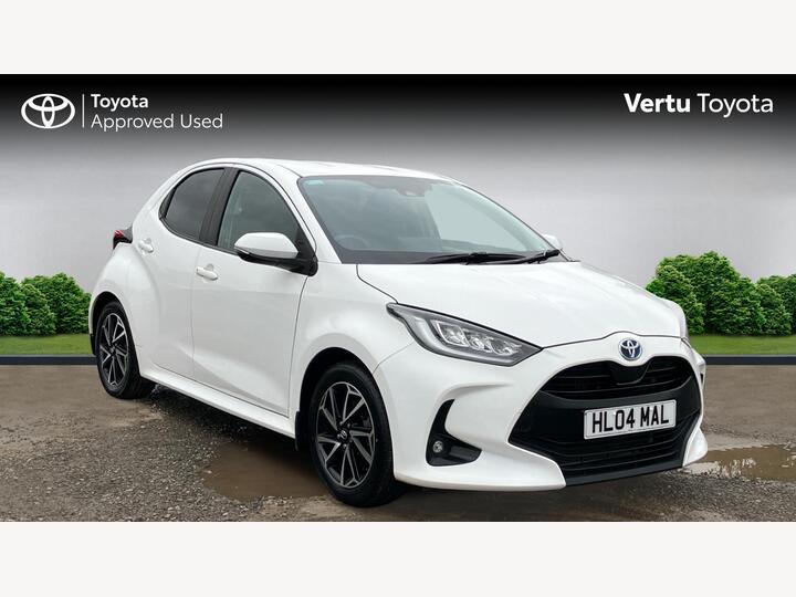 Toyota Yaris 1.5 VVT-h Design E-CVT Euro 6 (s/s) 5dr