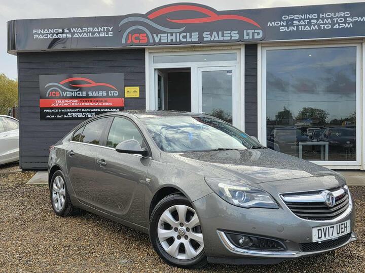 Vauxhall Insignia 1.6 CDTi EcoFLEX SRi Euro 6 (s/s) 5dr Vauxhall Insignia 1.6 CDTi EcoFLEX SRi Euro 6 (s/s) 5dr